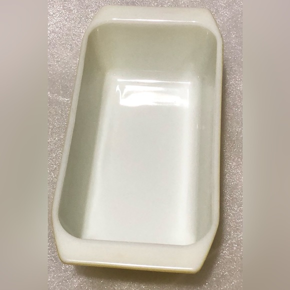 Pyrex Yellow Baking Dish - Picture 5 of 7